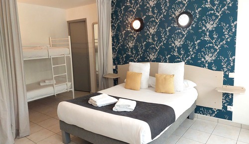 Chambre FAMILIALE Quadruple