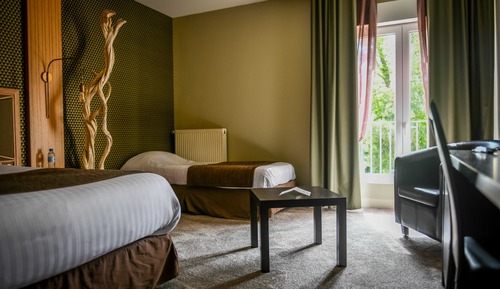 Comfort Room, 1 Queen Bed with Sofa bed (Pavillon)