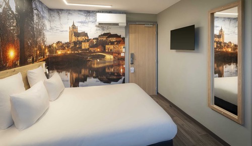 Standard Room, 1 Queen Bed, Non Smoking