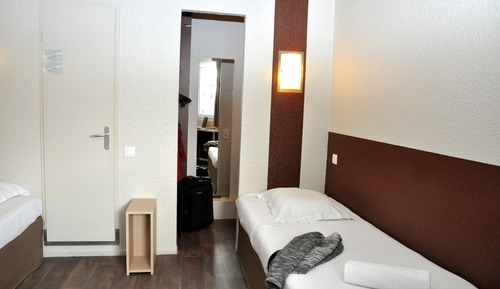 Standard, Two Twin Beds