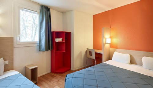 Standard Room, Multiple Beds (1 Double and 1 Single bed)