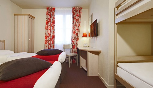 Standard Room - 2 Single Beds 2 Bunkbeds
