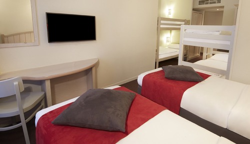 Standard Room - 2 Single Beds 4 Bunkbeds