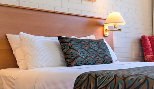 Deluxe Queen Room With Park View