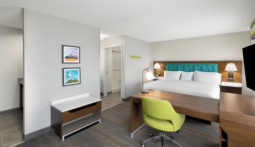 Suite, 1 King Bed, Non Smoking