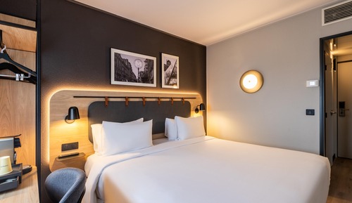 Superior Room, 1 King Bed