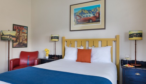 Sonoma Queen Room (Upper Level)