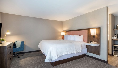 Room, 1 King Bed, Accessible, Non Smoking