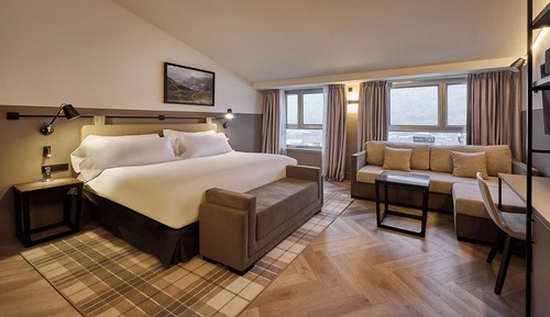 Deluxe Room (Grand)