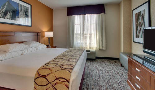 Suite, 1 King Bed with Sofa bed (Sofa Sleeper, 2 Rooms)