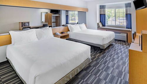 Room, 2 Queen Beds, Accessible, Non Smoking (Roll-In Shower)