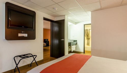 Standard Room, 2 Queen Beds, Accessible, Non Smoking