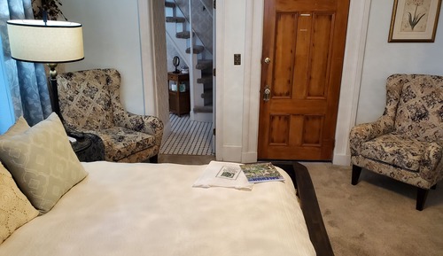 Honeymoon Room, 1 King Bed (Pets Not Allowed)