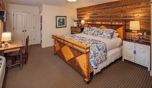 Deluxe Room, 1 King Bed