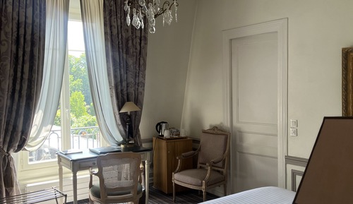 Privilege Room with Maison Dreyfus view