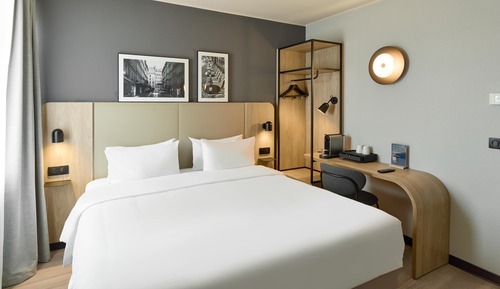 Superior Room, 1 King Bed