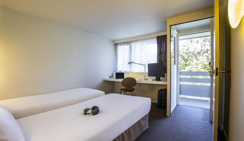 Standard Room, 2 Twin Beds