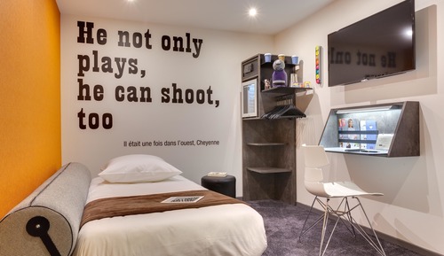 Superior room 1 double bed and 1 single bed