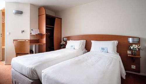 Standard Room, 2 Twin Beds