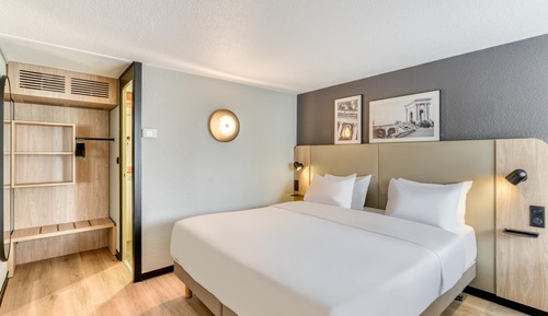 Superior Room, 1 King Bed