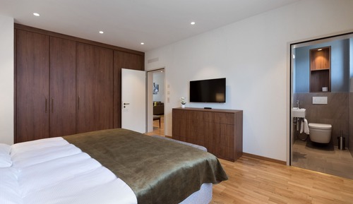 Family Apartment, Lake View