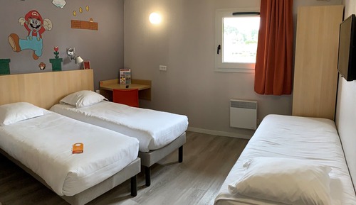 Triple, 3 single beds