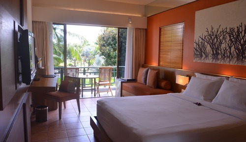 Sea Breeze Room, Queen, with Return Transfer (BBT Terminal and Resort)