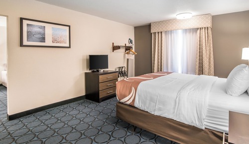 Premium Suite, Multiple Beds, Mobility Accessible, Non Smoking