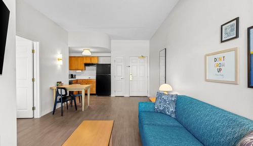 Suite, 1 King Bed