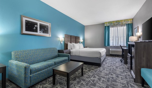 Suite, 1 King Bed, Accessible, Refrigerator & Microwave (with Sofabed)