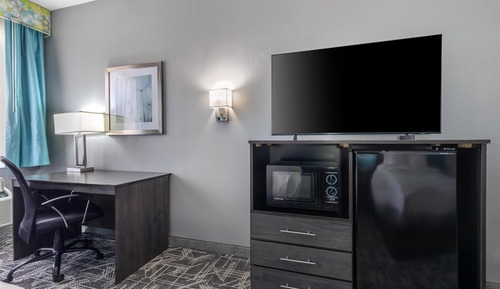 Standard Room, 2 Queen Beds, Non Smoking, Microwave