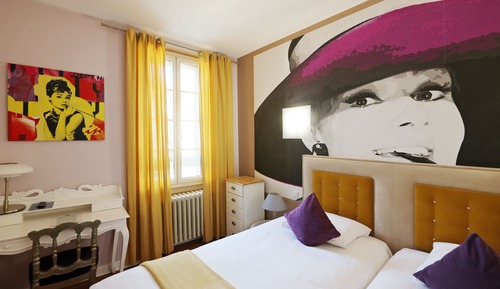 Standard Twin Room