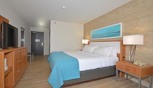 Standard Room, 1 King Bed