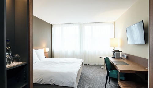 Economy Lakeside Double Room