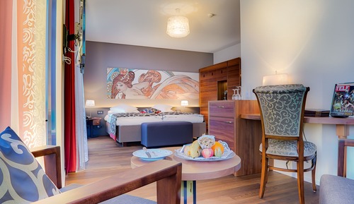 Panorama Junior Suite with Lake View 