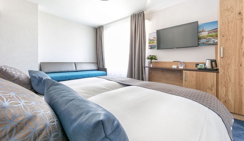 Deluxe Triple Room