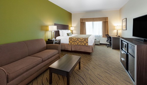 Deluxe Studio Suite, 1 King Bed, Non Smoking