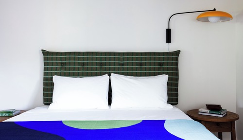 Classic Room, 1 Queen Bed, Mobility Accessible