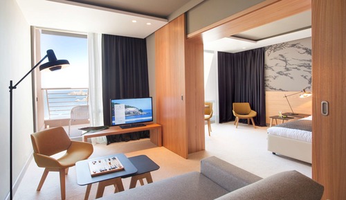 Free Upgrade into Junior Suite
