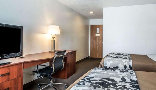 Double Room, 2 Queen Beds, Non Smoking