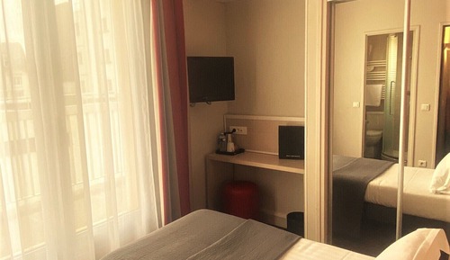 Single Room, Terrace