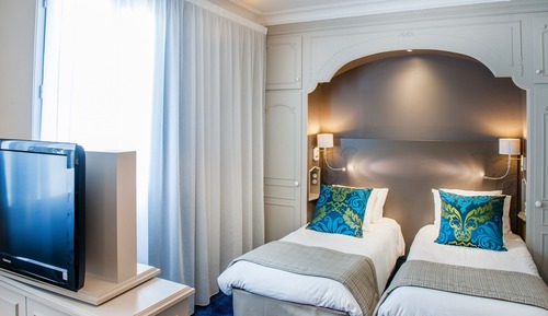 Deluxe Triple Room