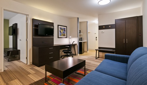 Suite, Multiple Beds, Mobility Accessible (Accessible Tub)