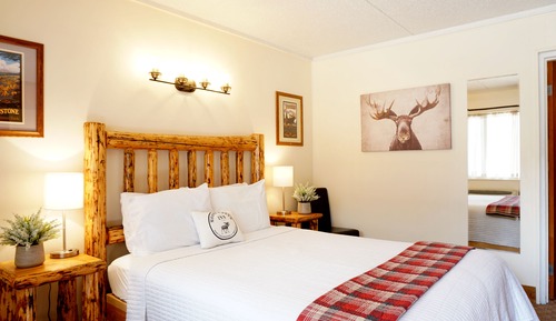Single Queen at Moose Creek Inn