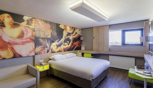 Standard Suite, 1 Double Bed with Sofa bed