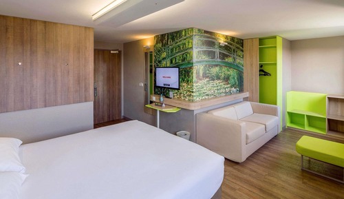 Suite, 1 Double Bed with Sofa bed (Family. 2 People)