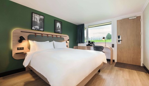 Superior Room, 1 King Bed