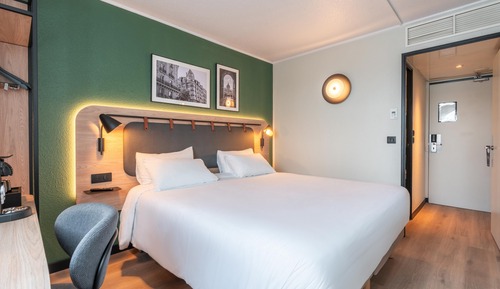 Superior Room, 1 King Bed