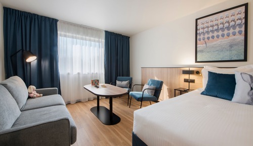 Superior Studio, Multiple Beds, Bathtub (Kitchenette)