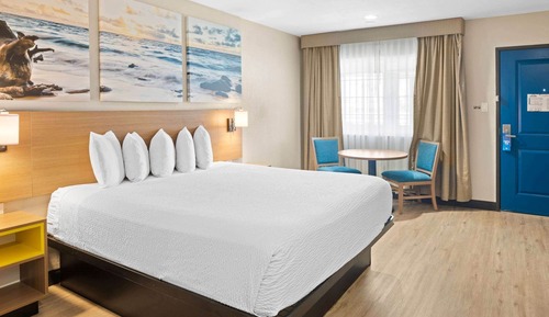 Studio Suite, 1 King Bed, Non Smoking